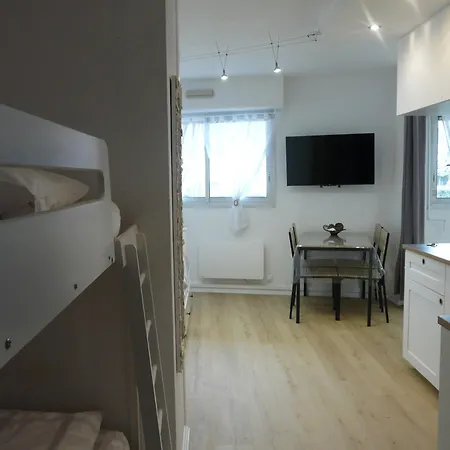 Апартаменты Pereire Bord De *