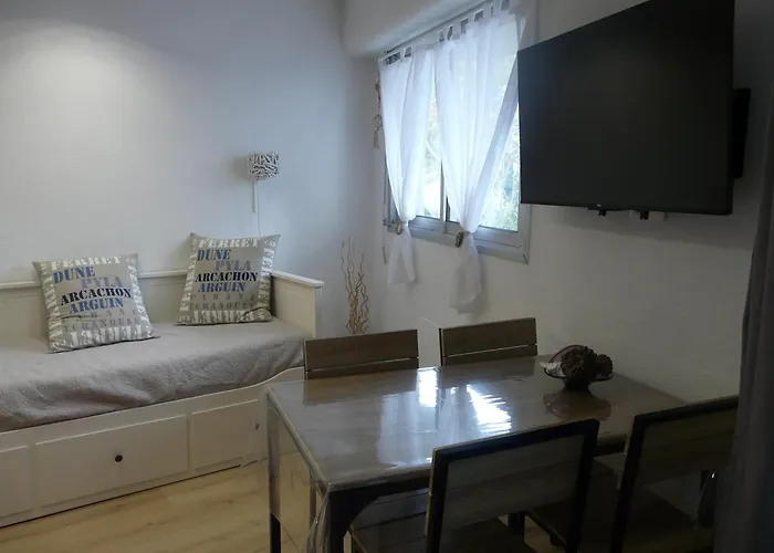 Pereire Bord De Апартаменты *